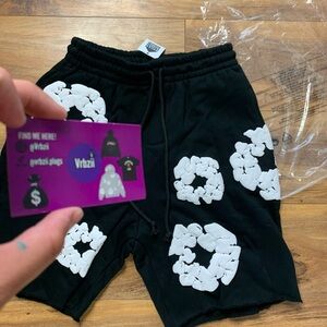 ⭐️DENIM TEAR SHORTS⭐️